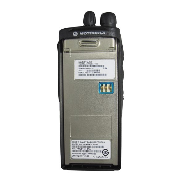 Discounted Motorola Pro5150 VHF UHF Handheld Professional Radios - Image 4
