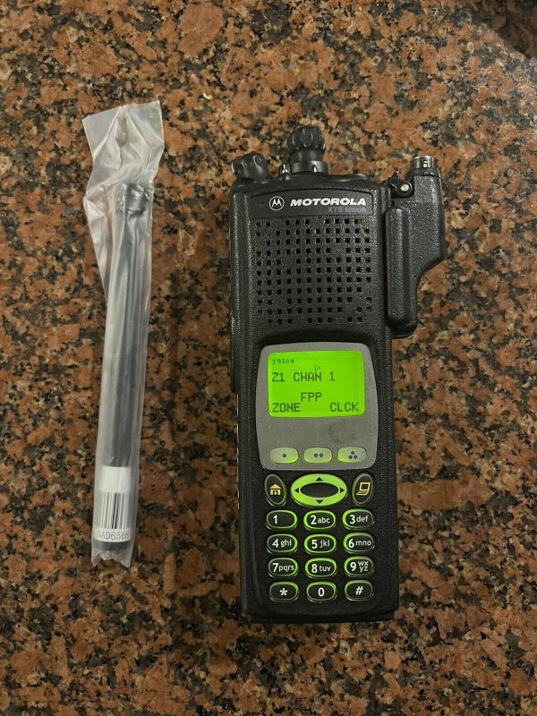 Motorola XTS5000 VHF 136-174 MHz Portable Radio - Image 2