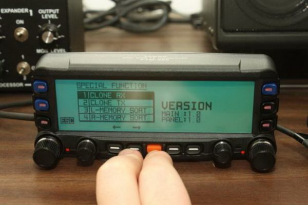 YAESU FTM-350R Dual Band 50W Mobile Radio Car Transceiver UHF VHF Professional Station Vehicle Radio - Image 4
