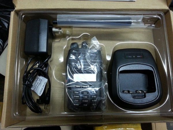 5W VHF UHF Motorola MT-777 Professional FM Transceiver 128 Channels - Image 5