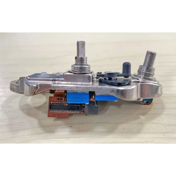 Used Top Control Module 0104072J01 For Motorola APX6000 APX7000 APX8000 Radio - Image 2