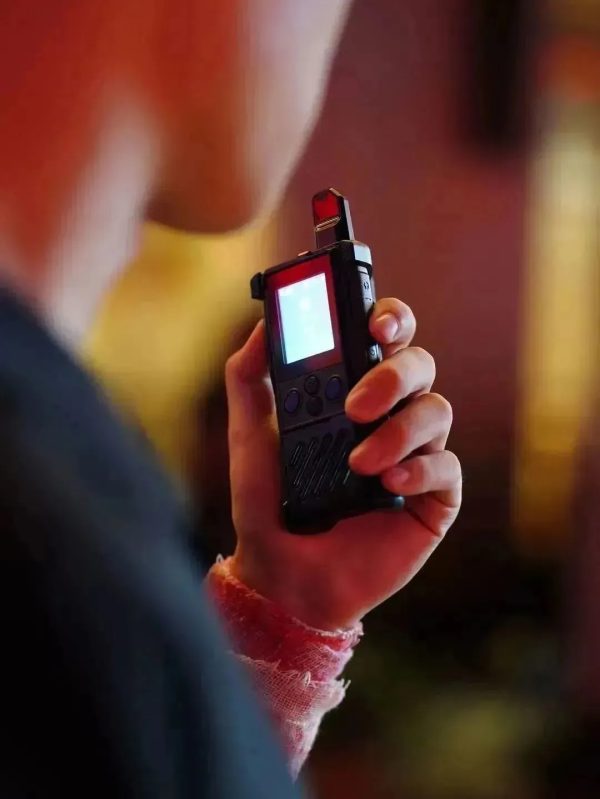 HYT P30 TH PoC Radio - Image 4