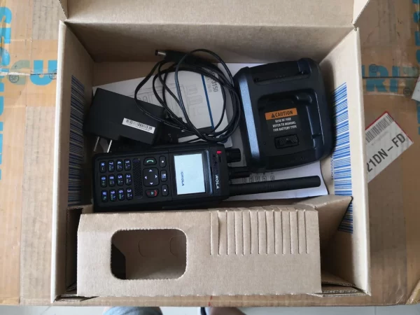 Motorola HT MTP3100 TETRA MTP3150 Portable Radio with full Keypads - Image 6